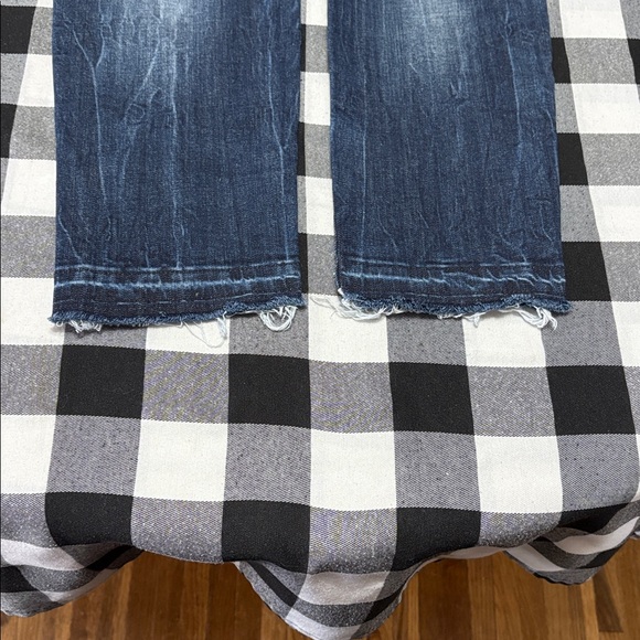 Vigoss Dublin Skinny Jeans Size 16 x 28 Raw Frayed Hem Embellished Distressed - Picture 14 of 14